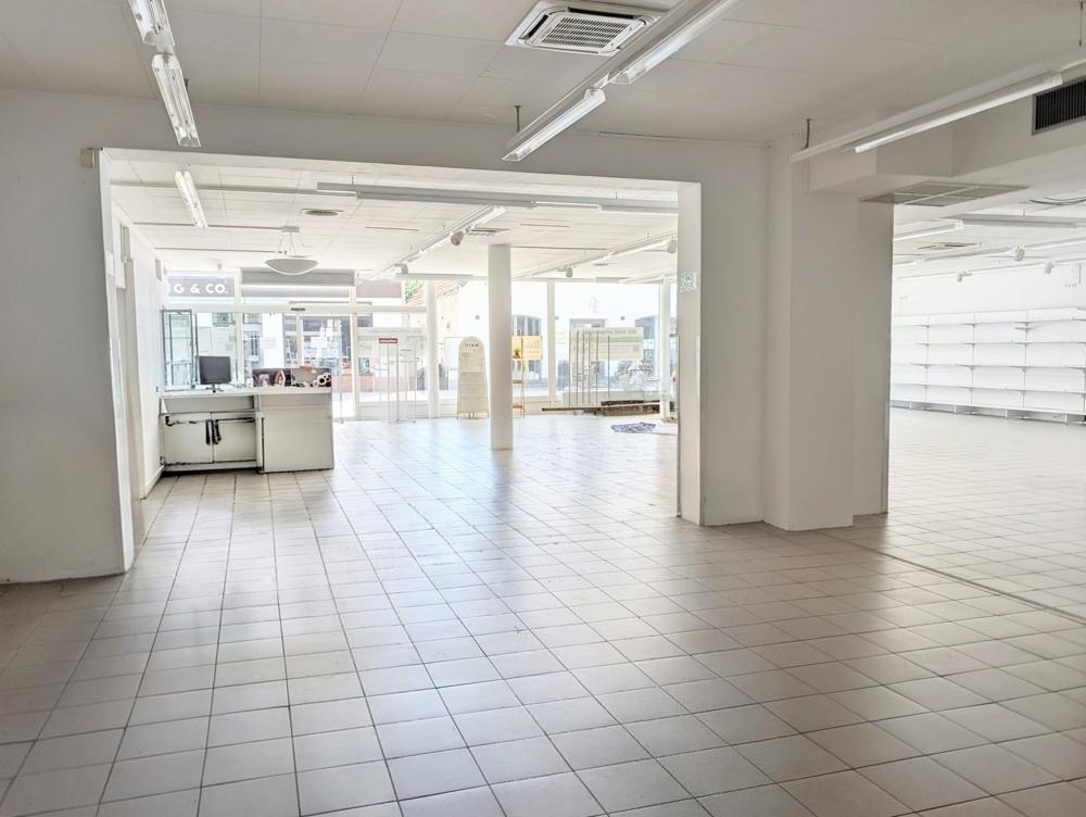 Blick 3 in die Gewerbefläche