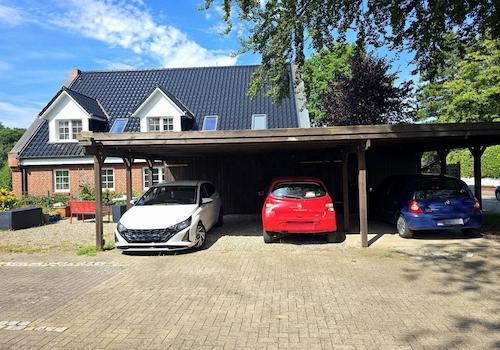 3 Carports / Westen