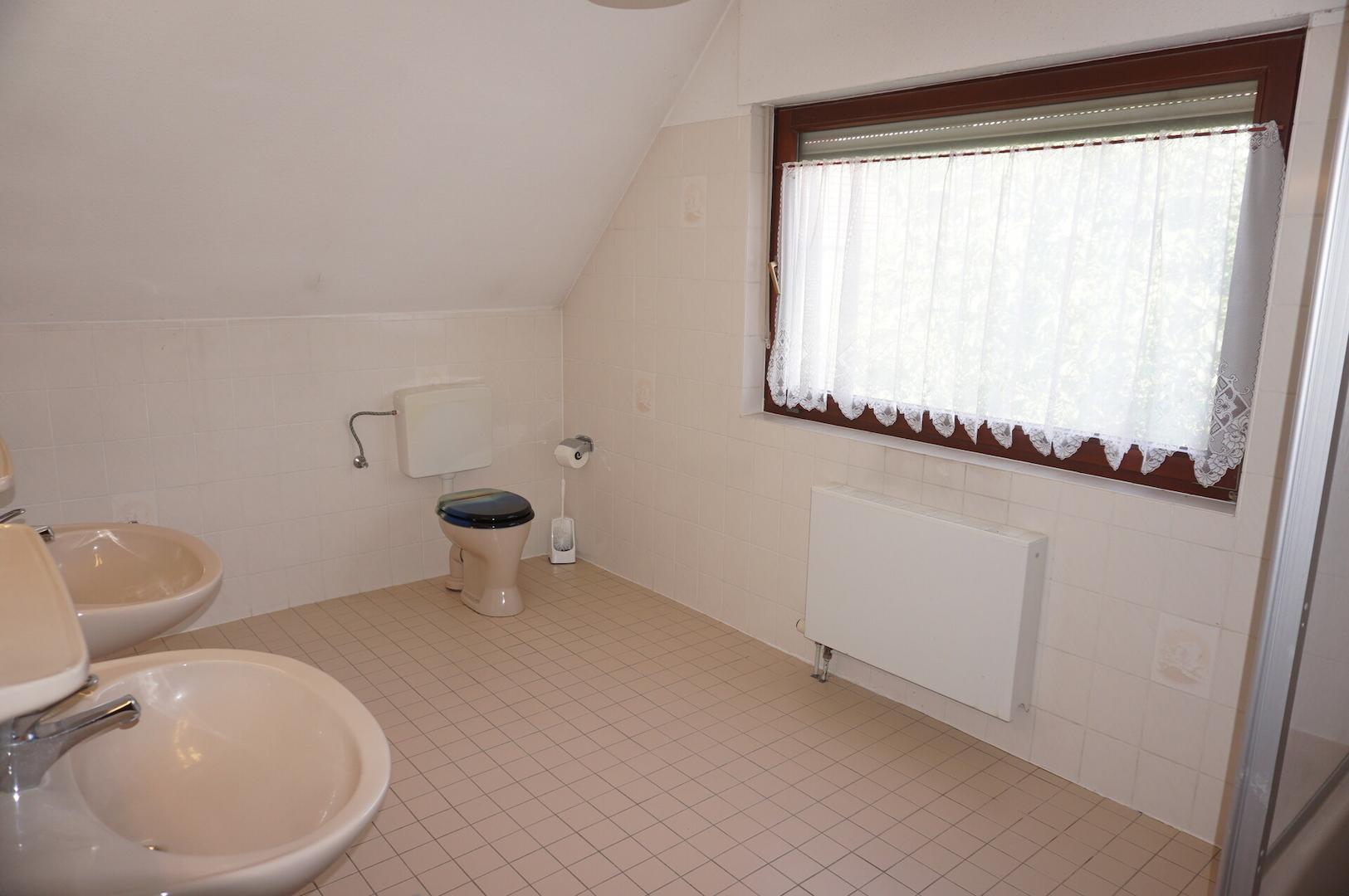 Badezimmer DG