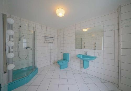 Badezimmer EG