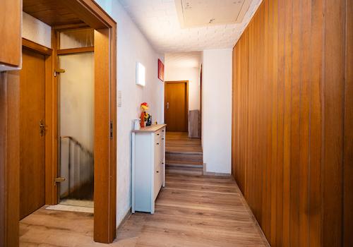 Wohnungsflur DG