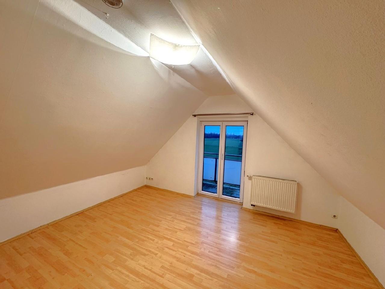 DG 2. Schlafzimmer