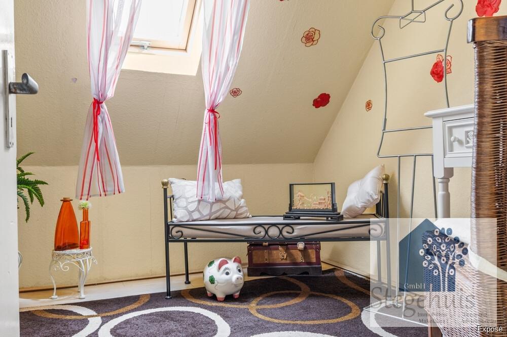 Schlafzimmer 3