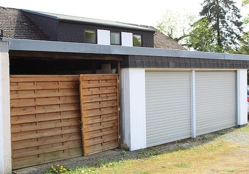 Doppelgarage nebst Schuppen
