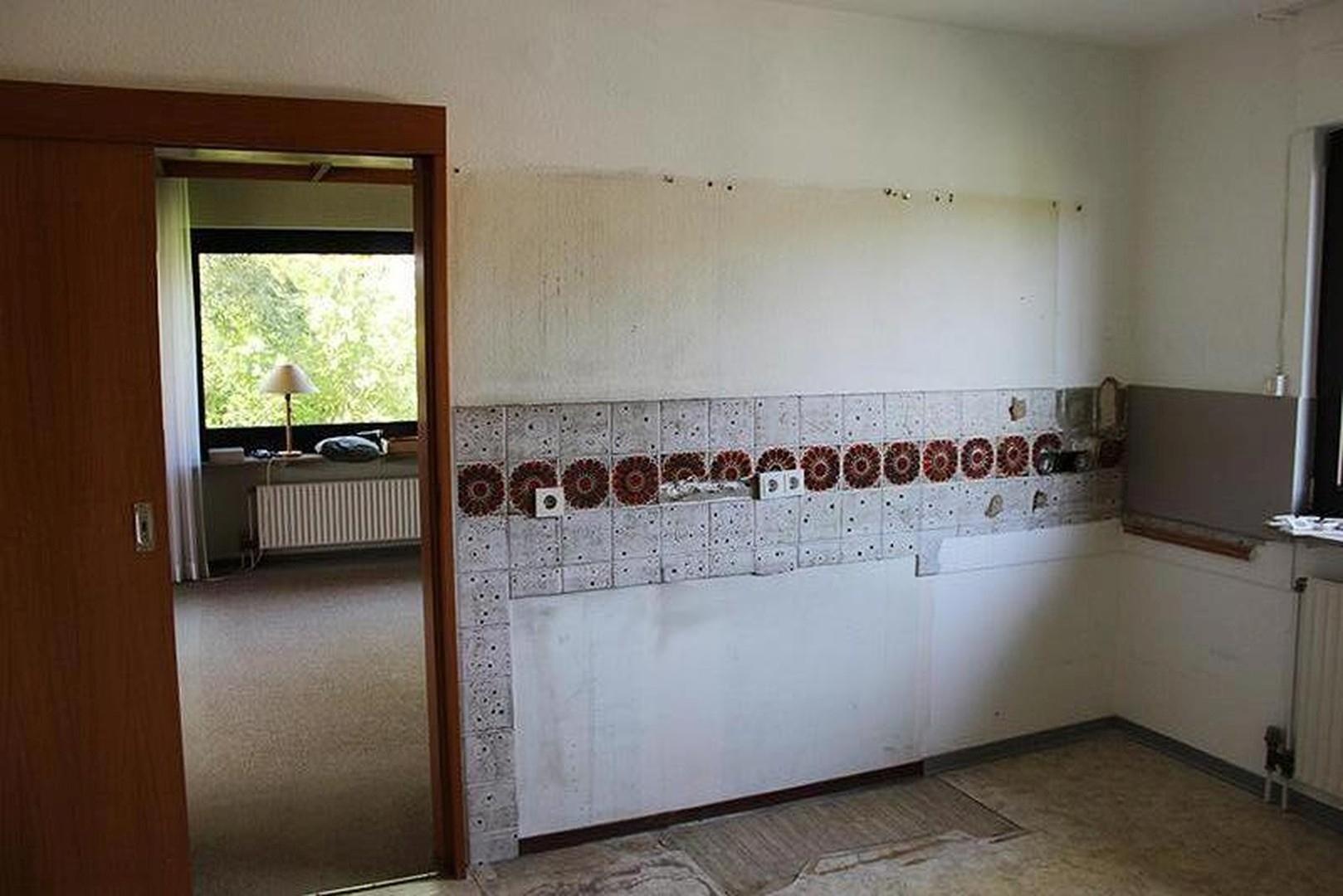 EG Küche mit Blick ins WoZi
