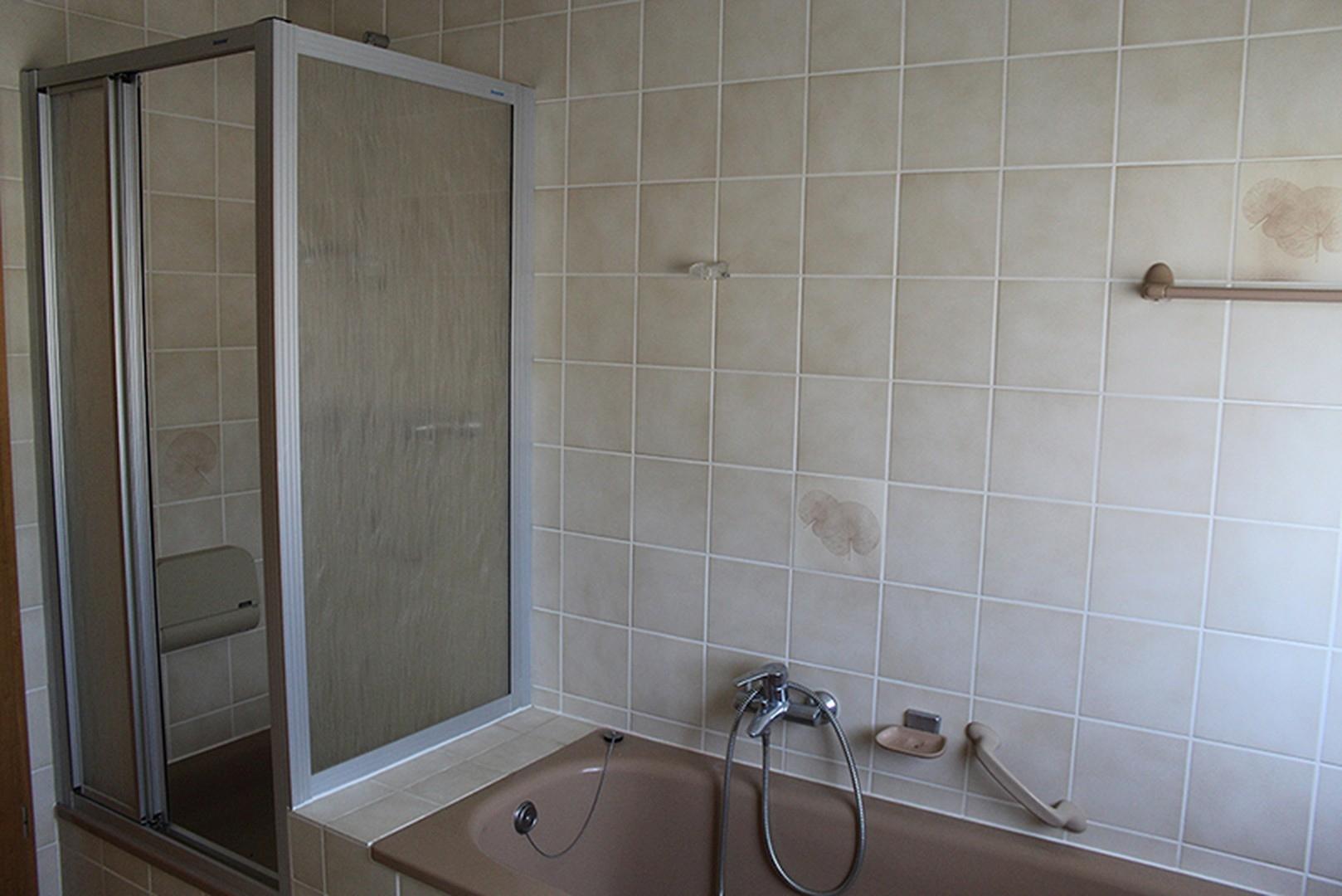 OG Badezimmer 1