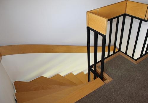 Stahl-Holztreppe von OG ins EG