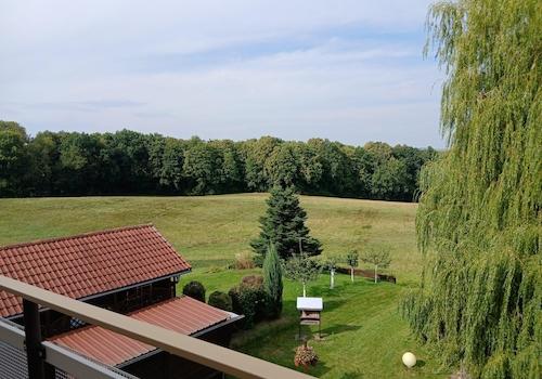 Blick v.Balkon in Garten