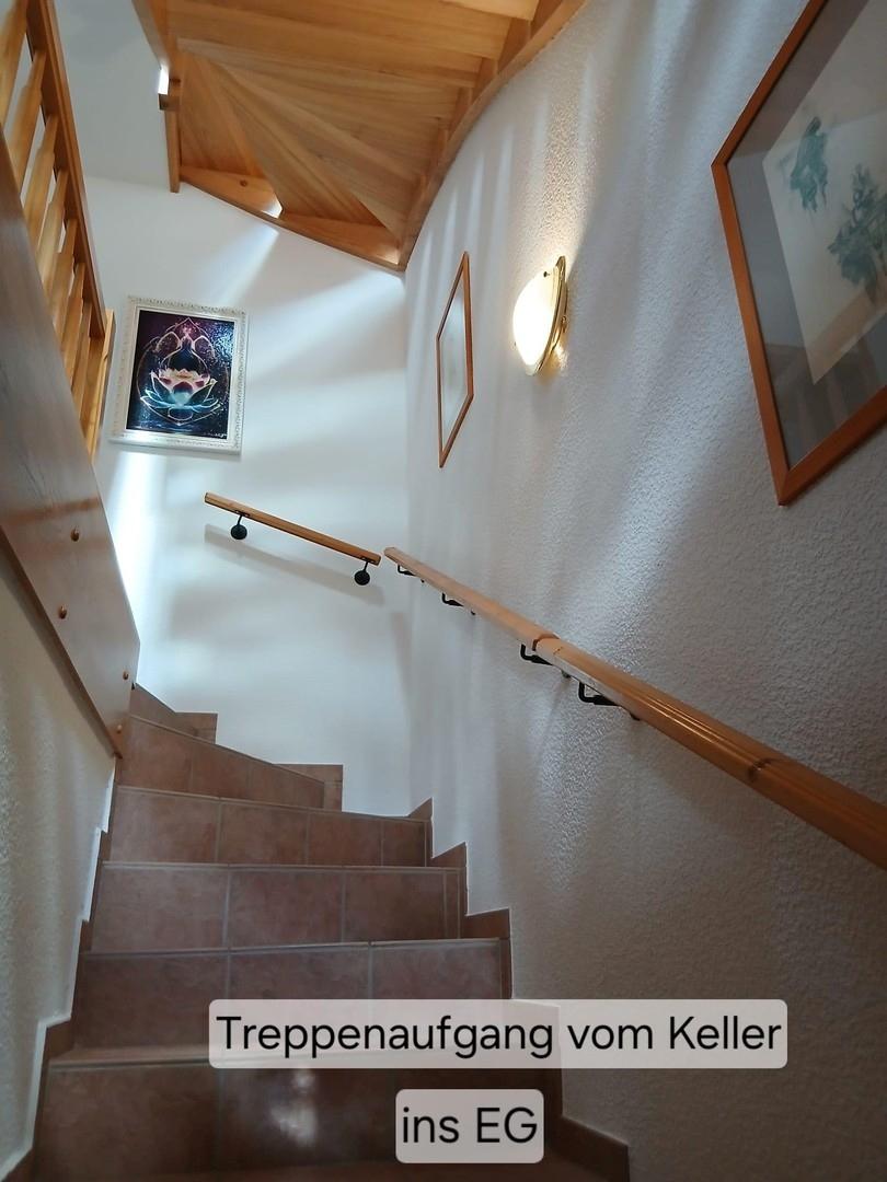 Treppenhaus EG zu Keller