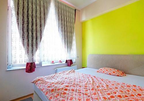 2. Schlafzimmer