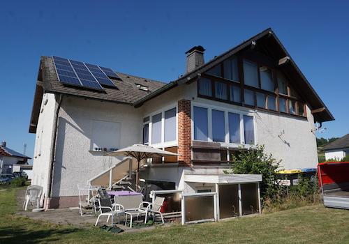 Hausrückseite