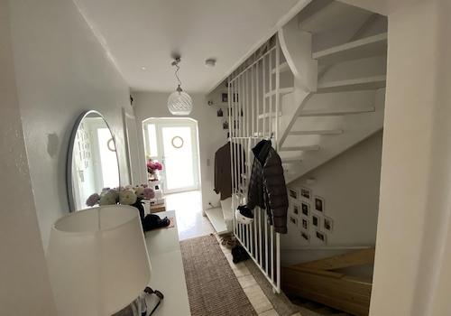 Eingang / Treppe