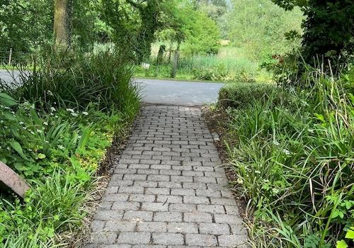 Weg zur Haustür 