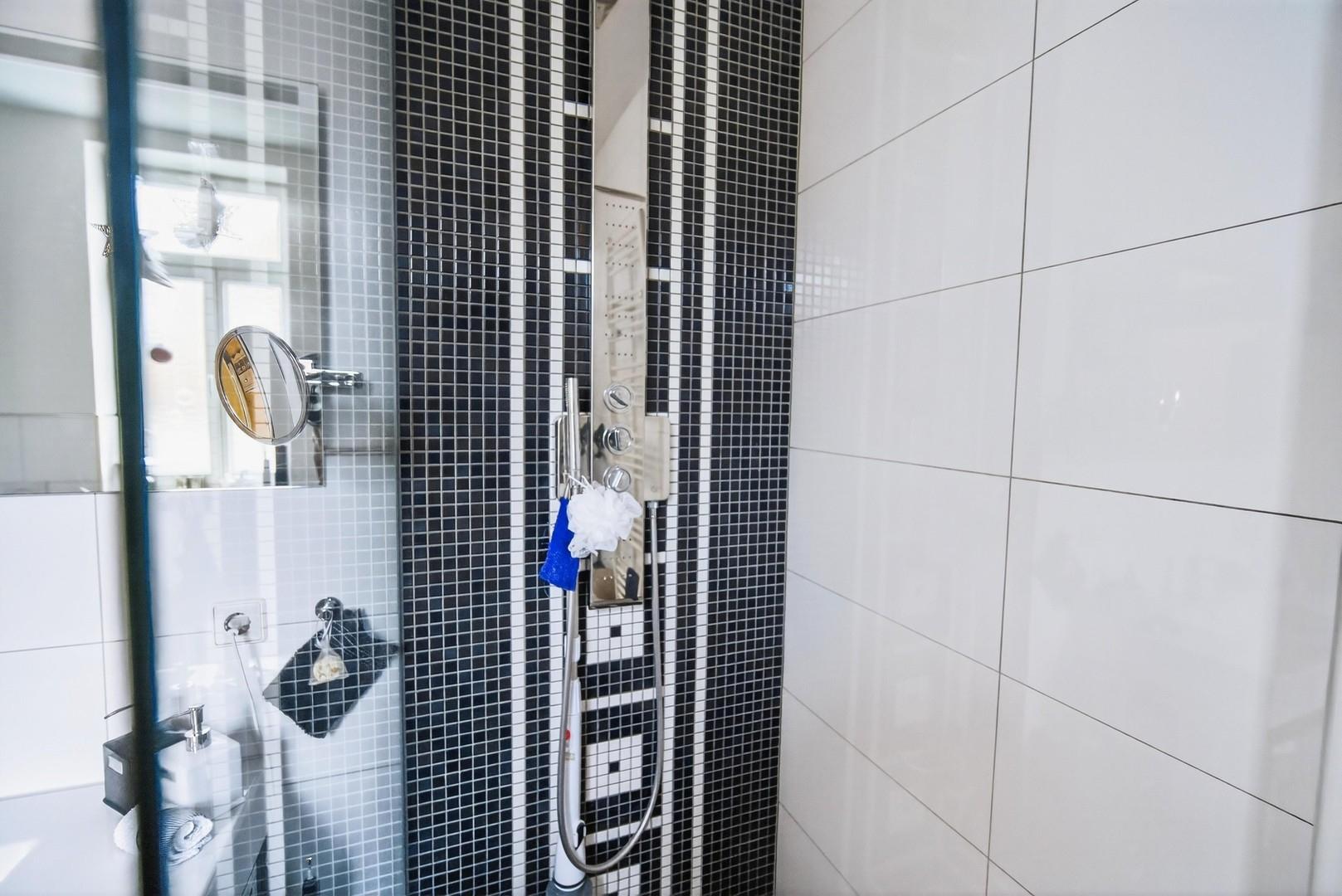 Details Dusche