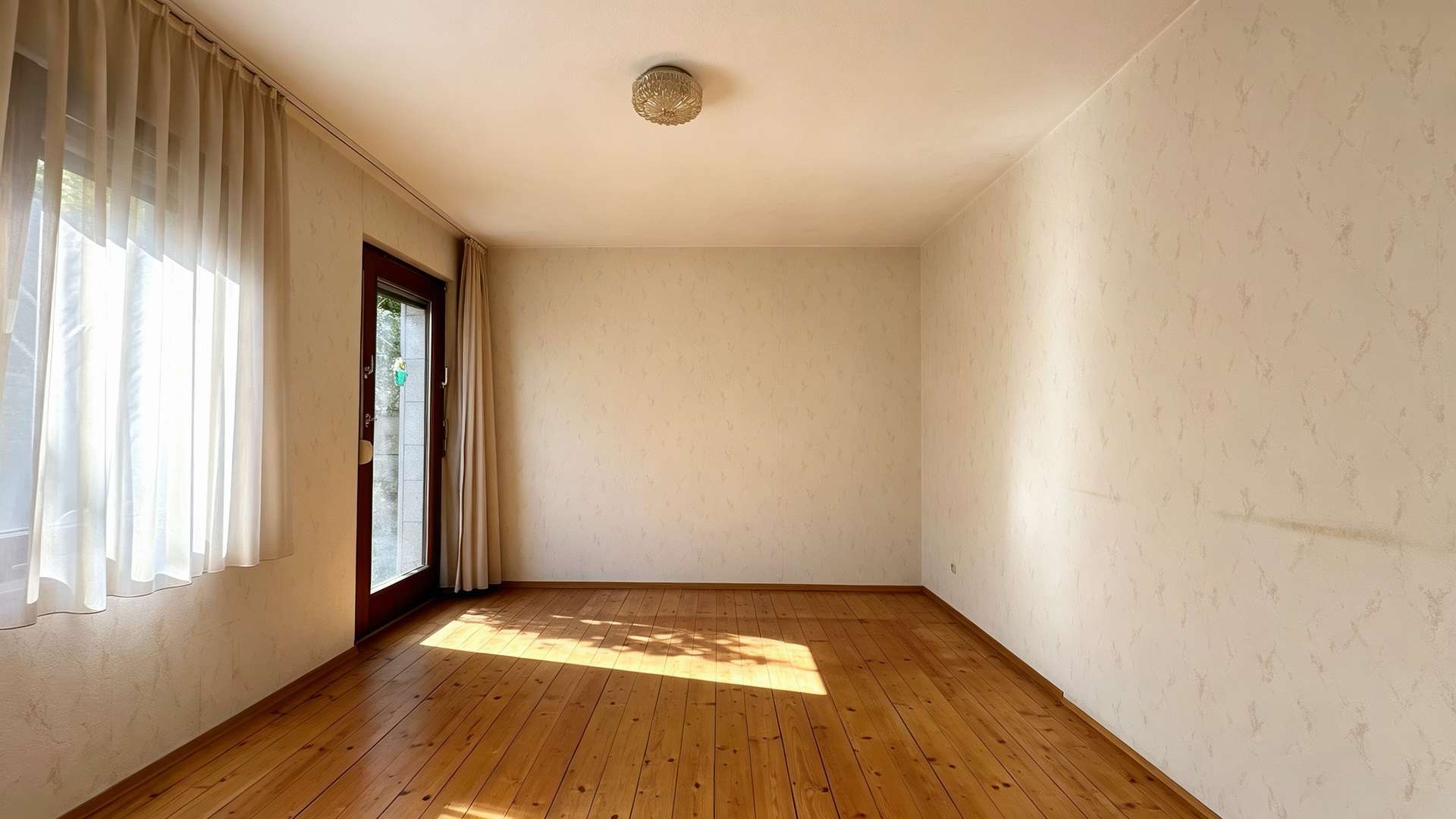 OG Schlafzimmer (2)