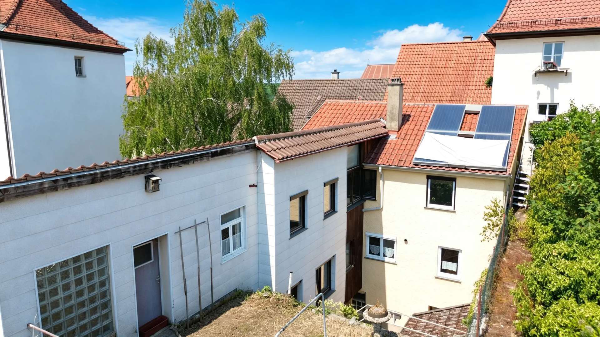 Hausrückseite