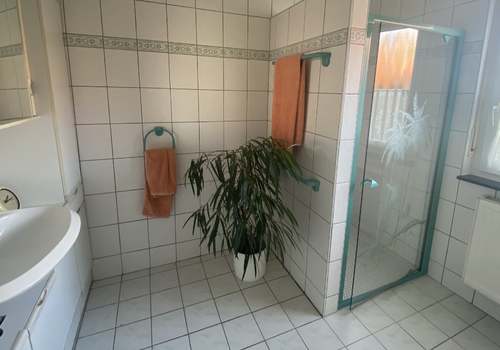 Badezimmer EG