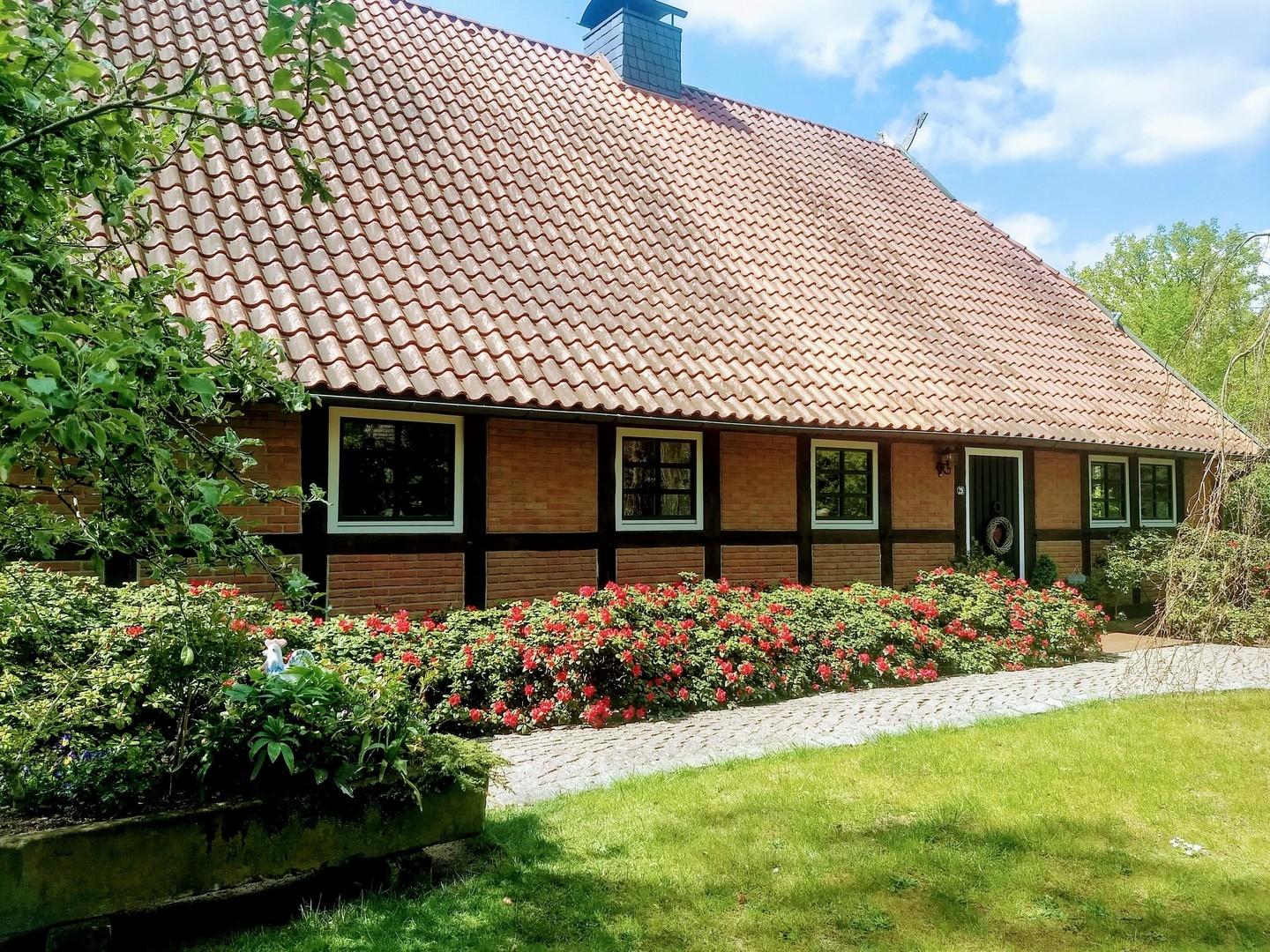 Haus zur Strassenseite