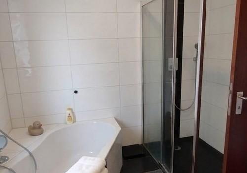 Ansicht Dusche/Wanne