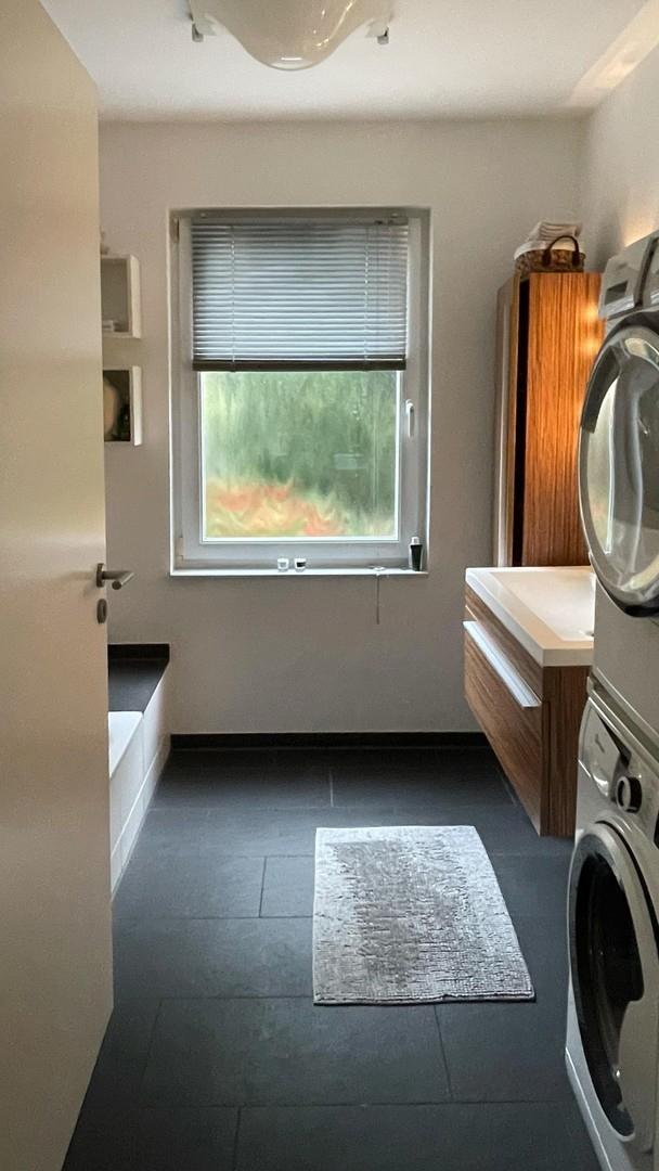 Badezimmer mit Badewanne