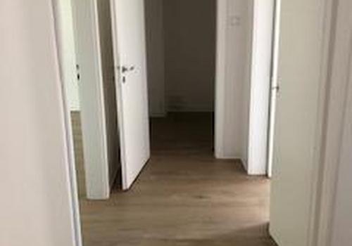 Flur in Richtung Abstellkammer