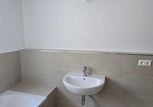 Bad mit Badewanne