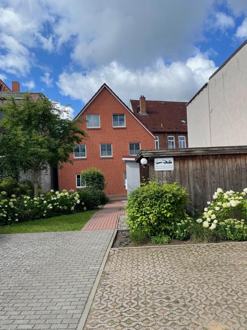Hausansicht vom Garten