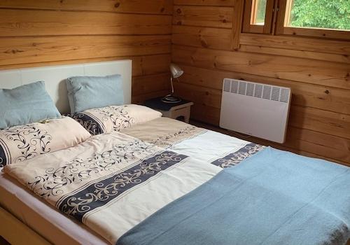 Kleines Schlafzimmer unten