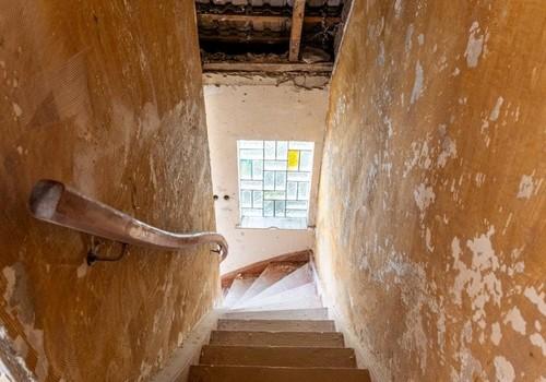 Treppe OG (aktuell/entkernt)