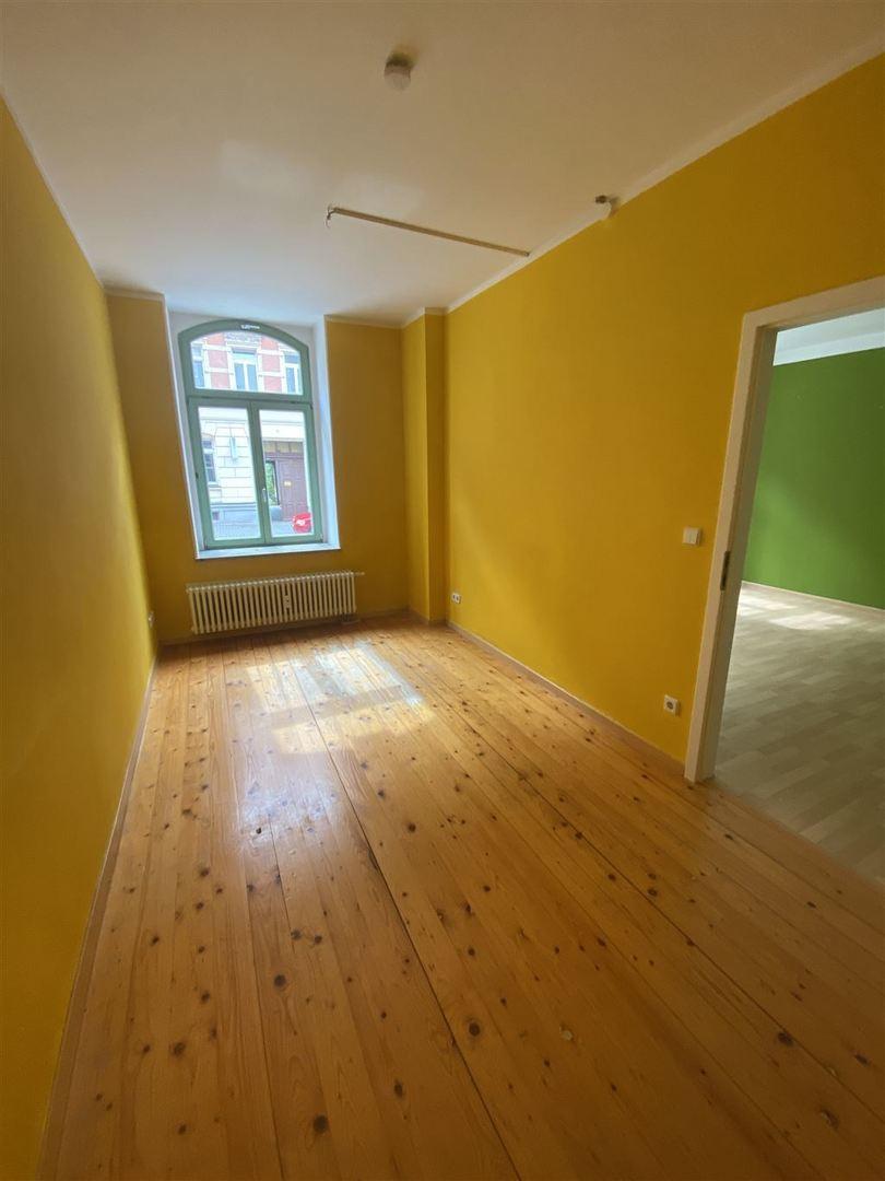 Zimmer 3 strassenseitig- abgehend von Zimmer 2