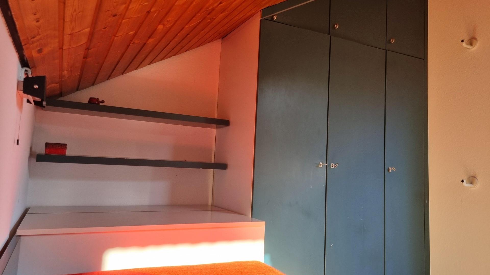 Schlafzimmer 4