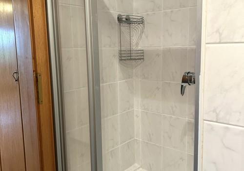 Bad mit separater Dusche
