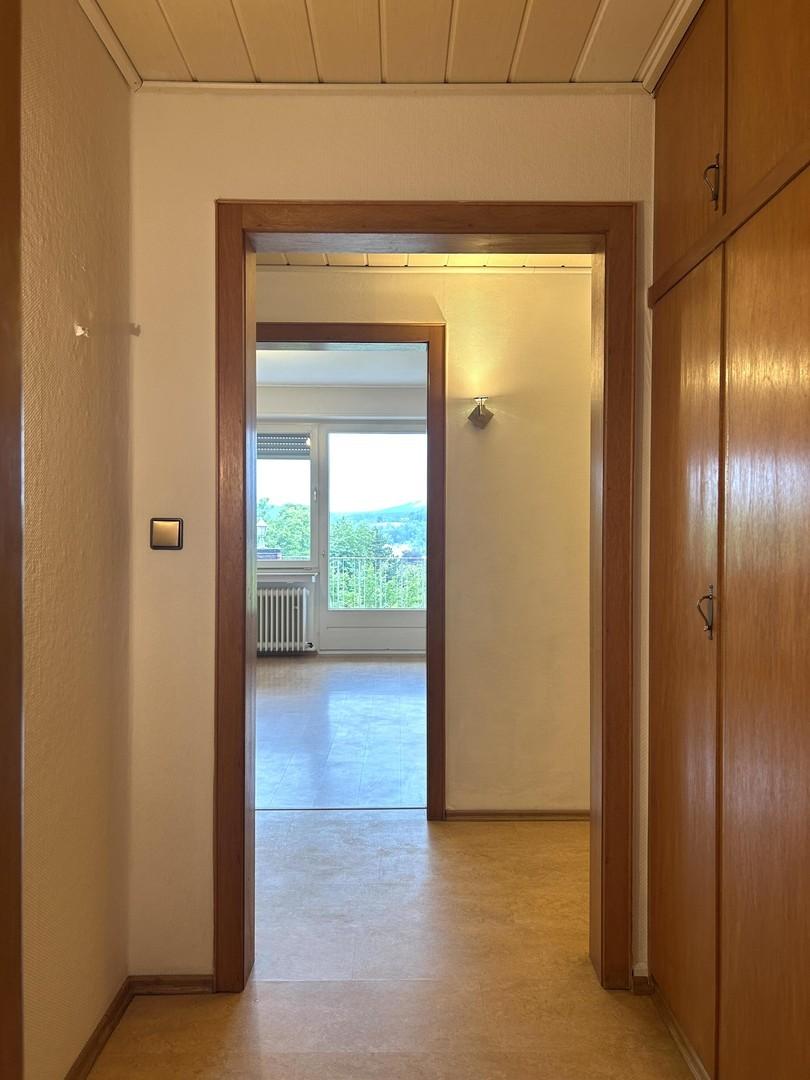 Garderobe mit Einbauschrank