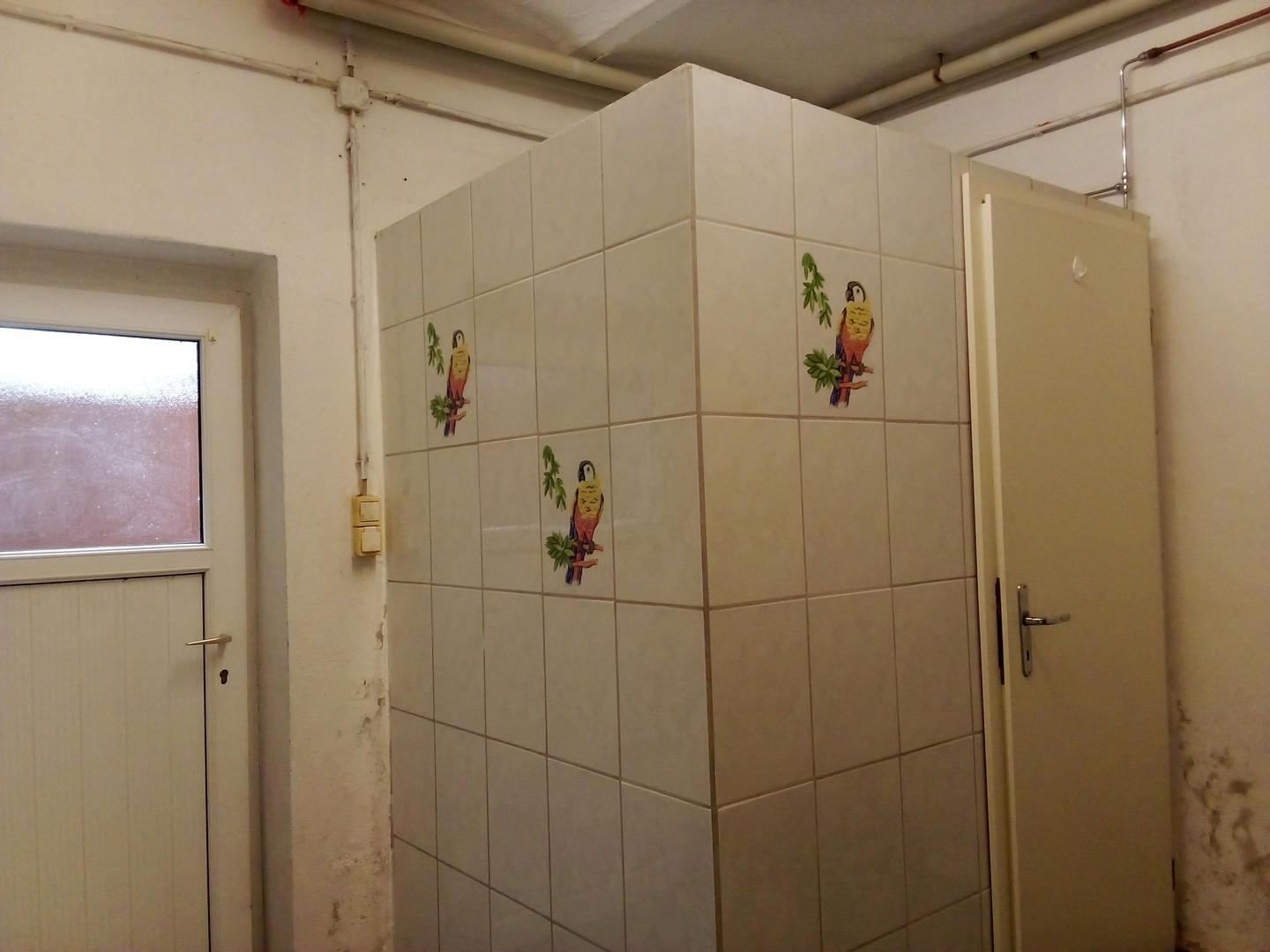 Keller WC / Waschraum