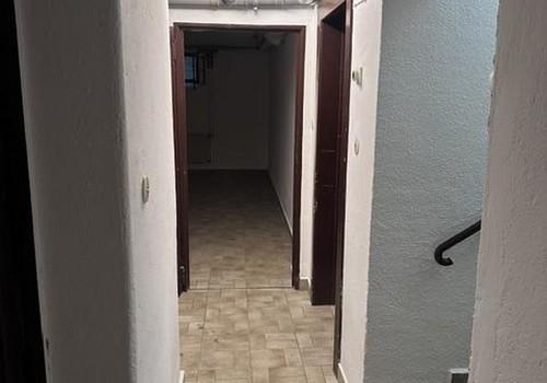 Keller