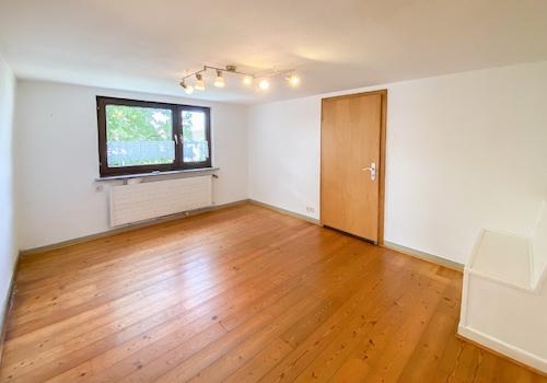 Durchgangszimmer EG