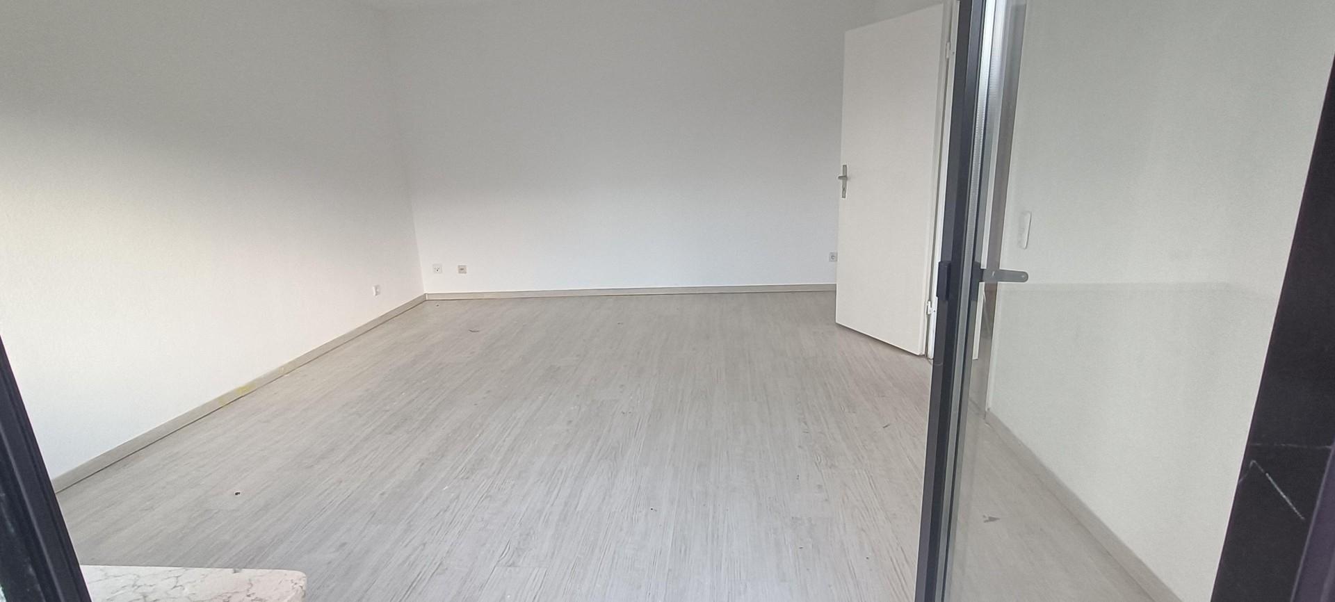 Wohn-/Schlafzimmer