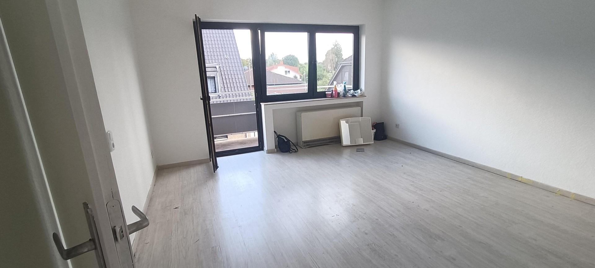 Wohn-/Schlafzimmer (2)