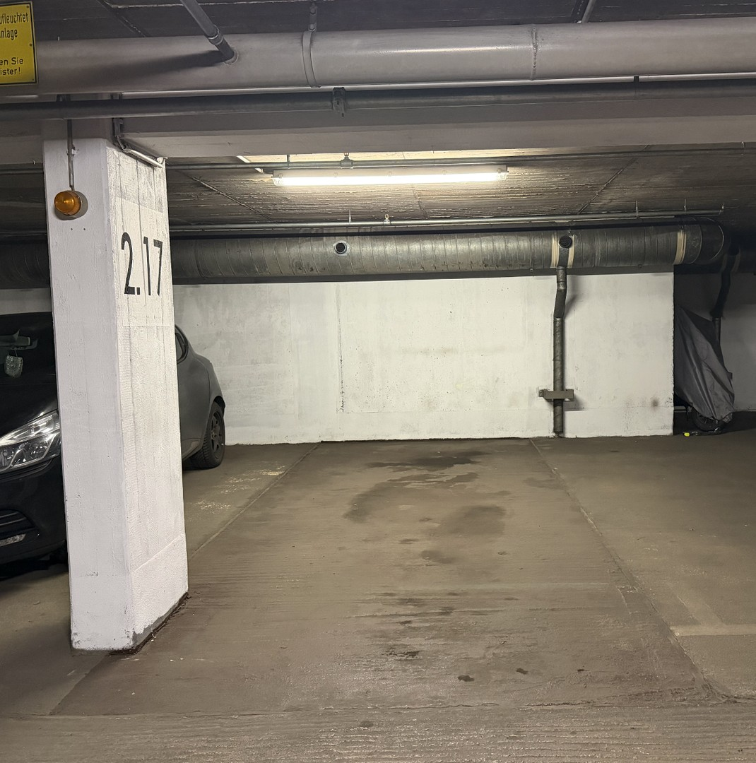 Tiefgaragenstellplatz