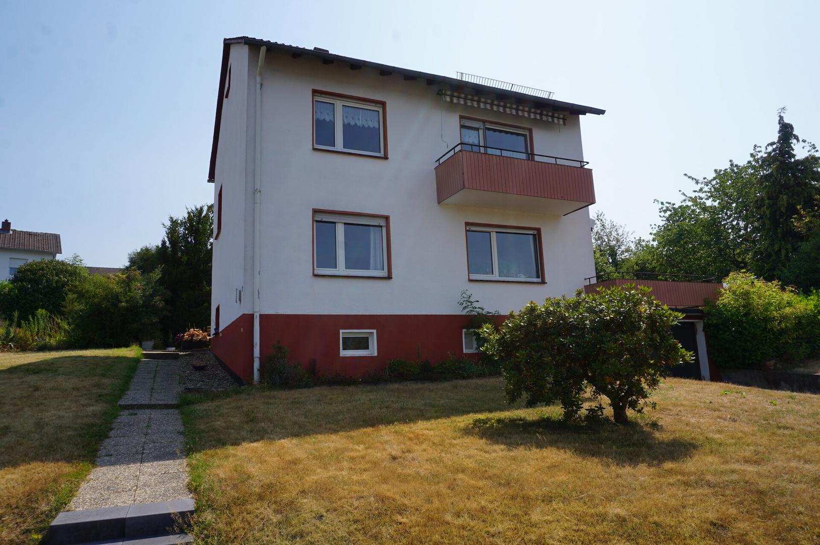 Straßenansicht