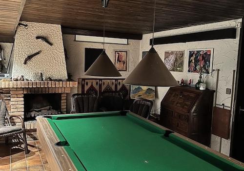 Partyraum m. Billard und Kamin