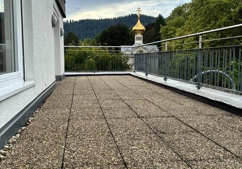 Dachterrasse - Blick Kirche