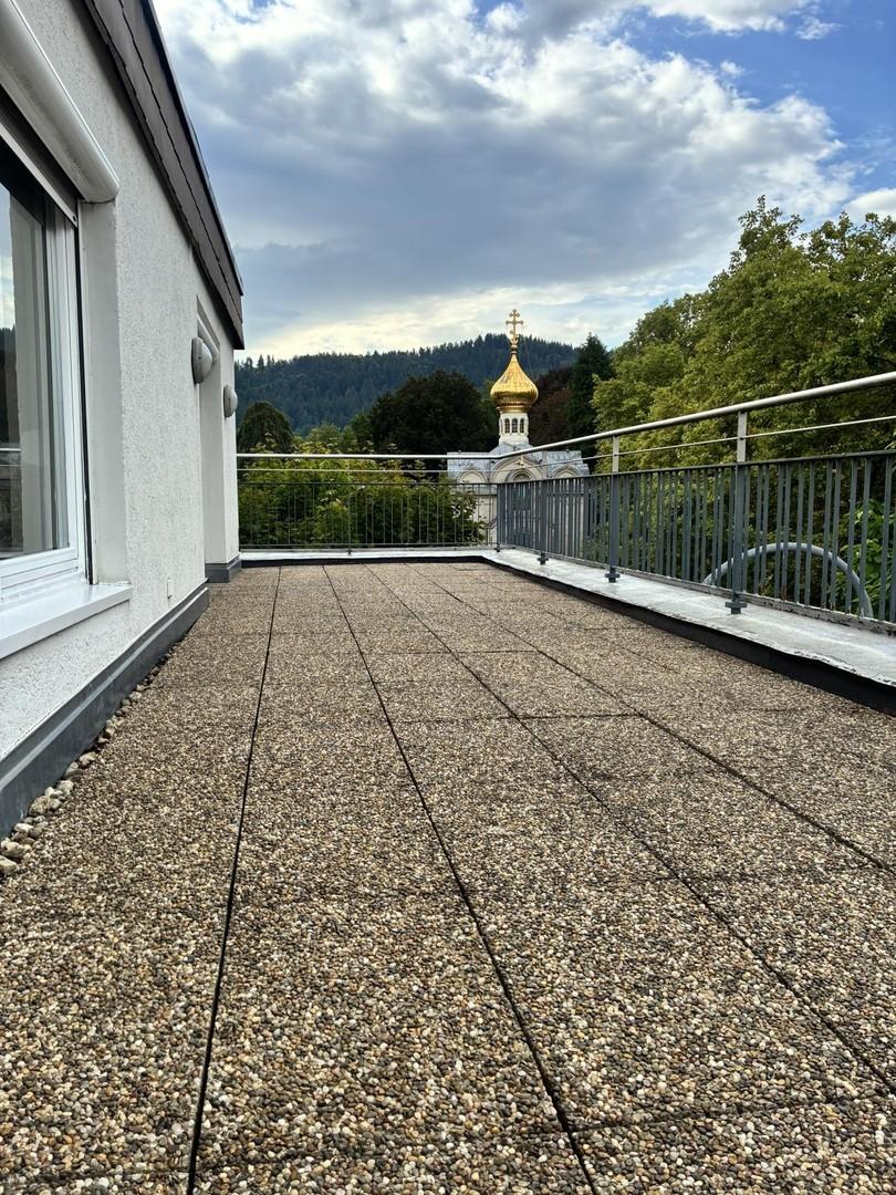 Dachterrasse - Blick Kirche