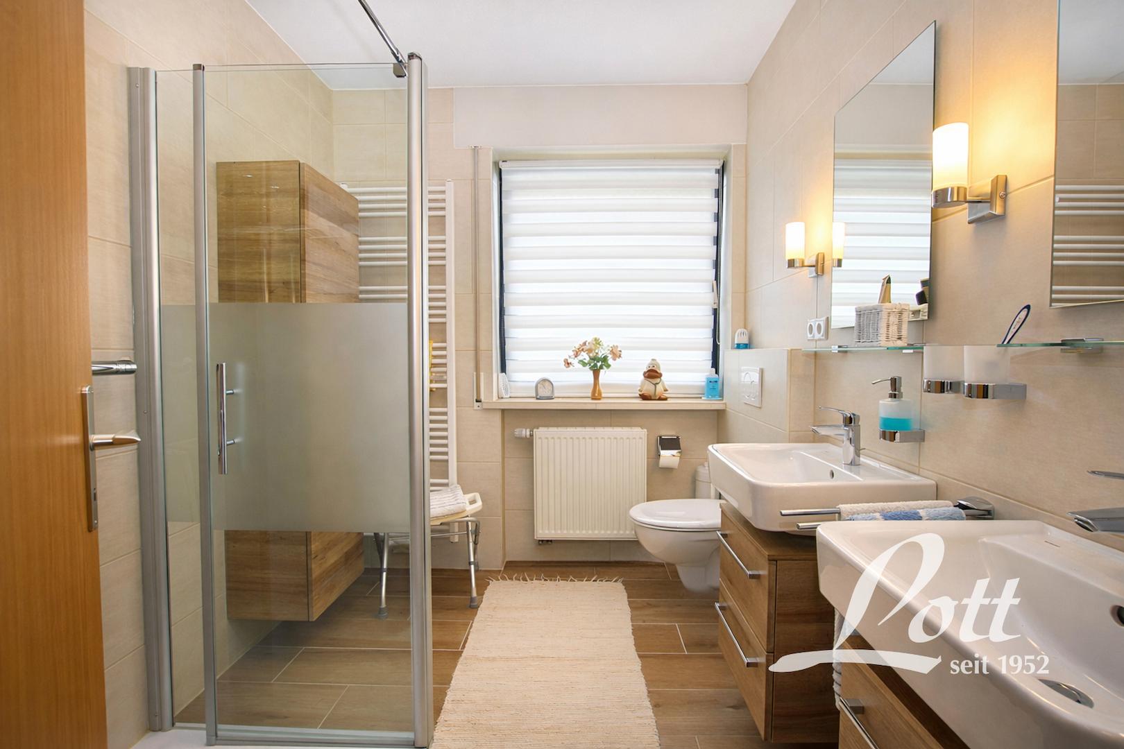 modernisiertes Badezimmer