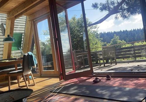Wohnzimmer mit Terrasse