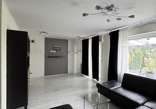 Wohnzimmer Blick zur Terrasse