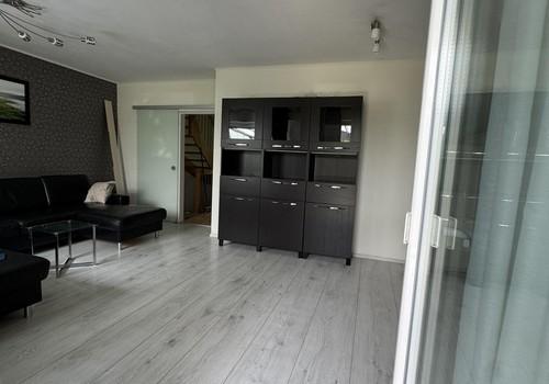 Wohnzimmer Blick zum Flur