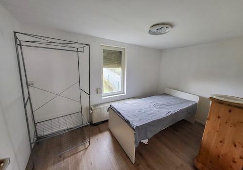 Zimmer 1 OG