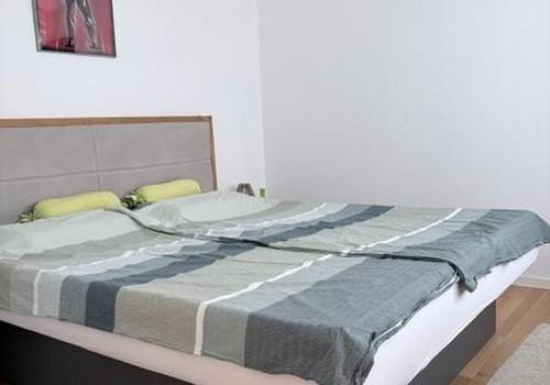 Kinder-/Schlafzimmer