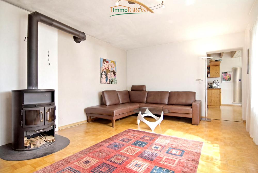 1. UG - Wohnzimmer mit Kamin